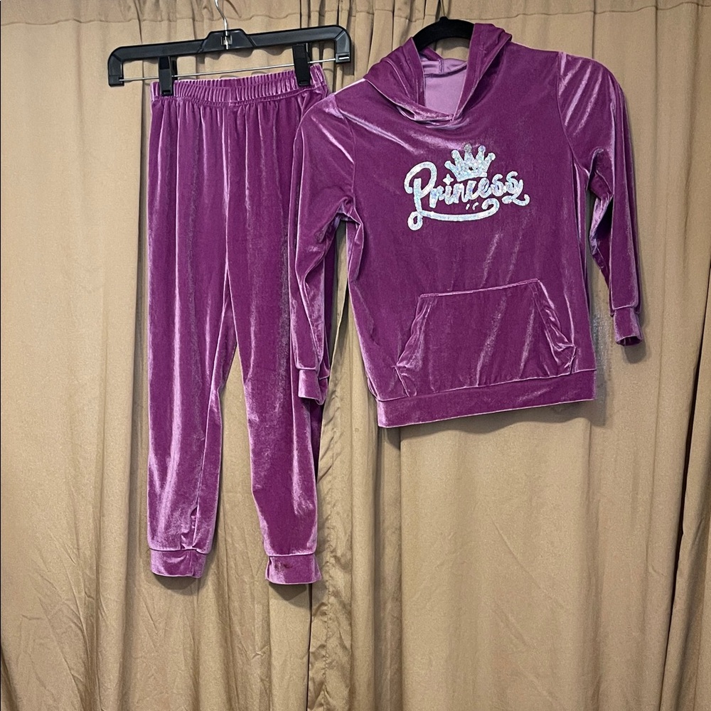 Girl’s 7 Princess Purple 2 pc Set Hoodie & Sweatpants Kangaroo Pockets Crown
